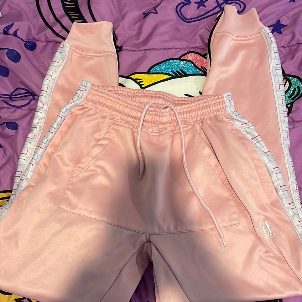 TATIBAH LARUTAN sweatpants
